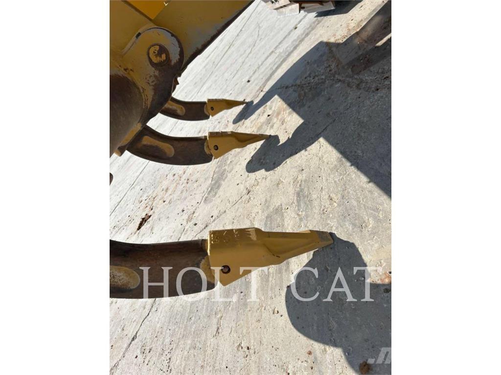 CAT D6XELGPVP3 履帶推土機