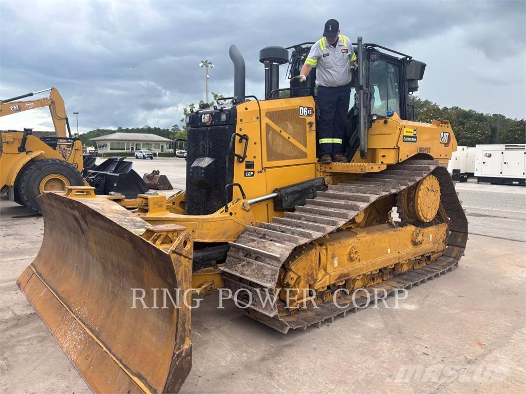 CAT D6XEVPAT 履帶推土機