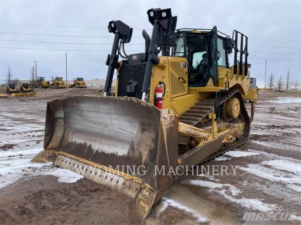 CAT D7 履帶推土機