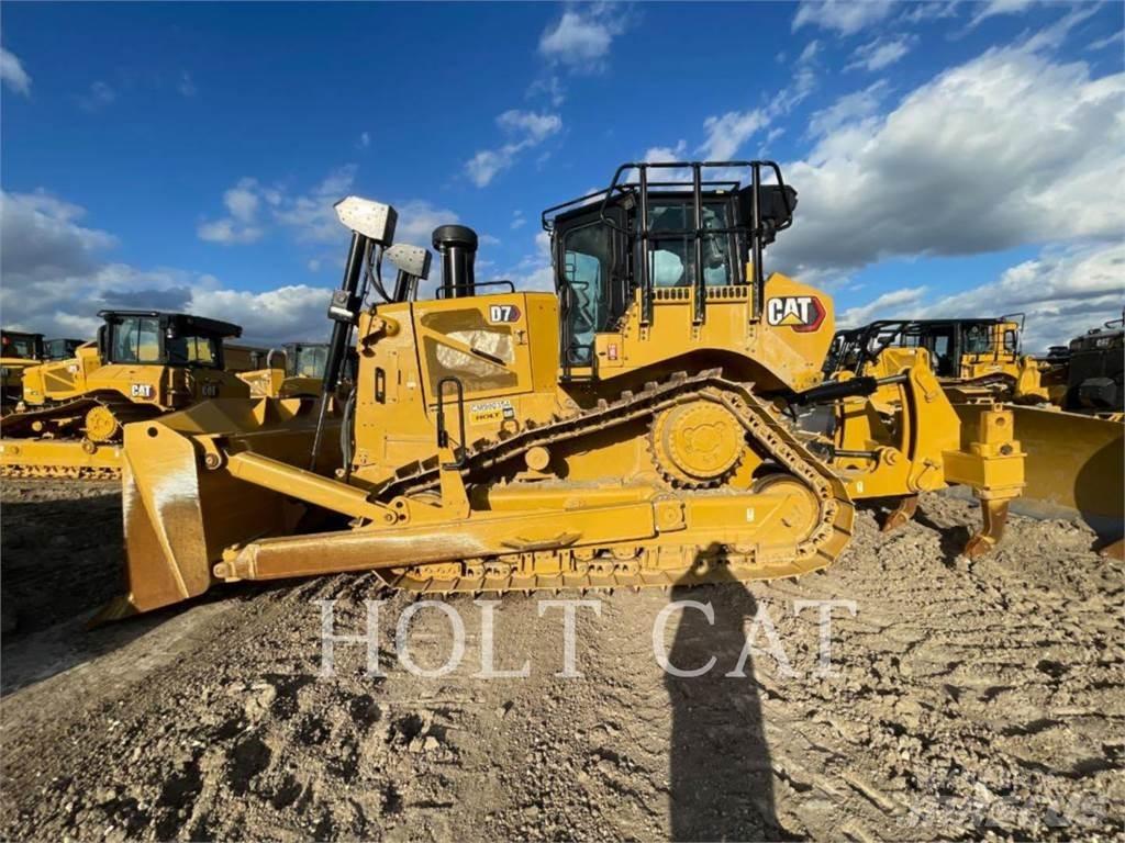 CAT D7 履帶推土機