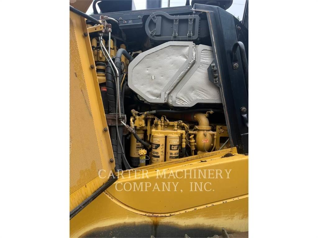CAT D7E 履帶推土機