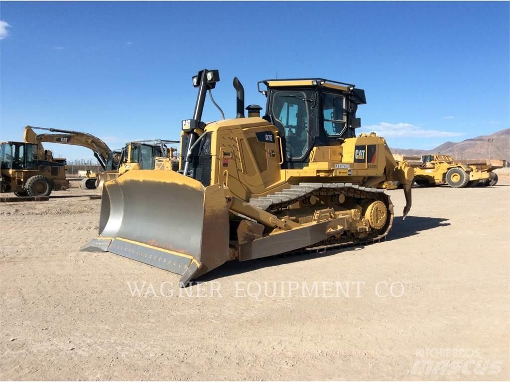 CAT D7E 履帶推土機