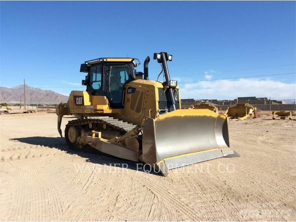 CAT D7E 履帶推土機