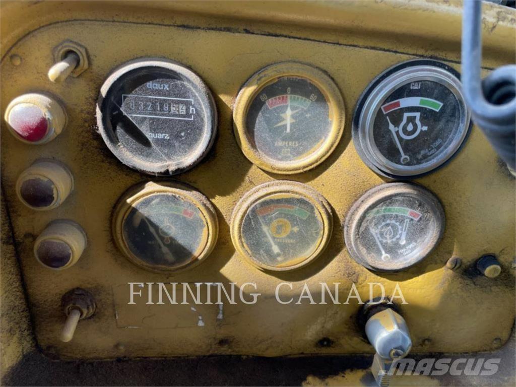 CAT D7G 履帶推土機