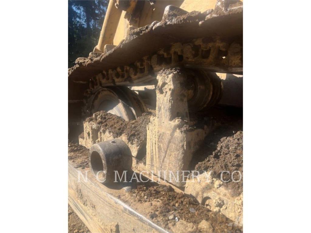 CAT D7G 履帶推土機