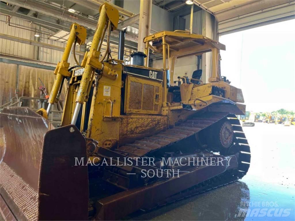 CAT D7R 履帶推土機