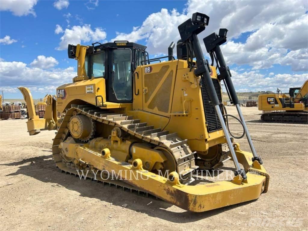 CAT D8 履帶推土機