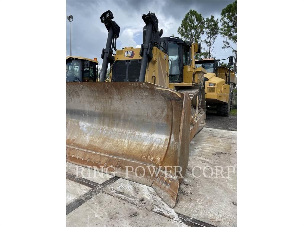 CAT D8 履帶推土機