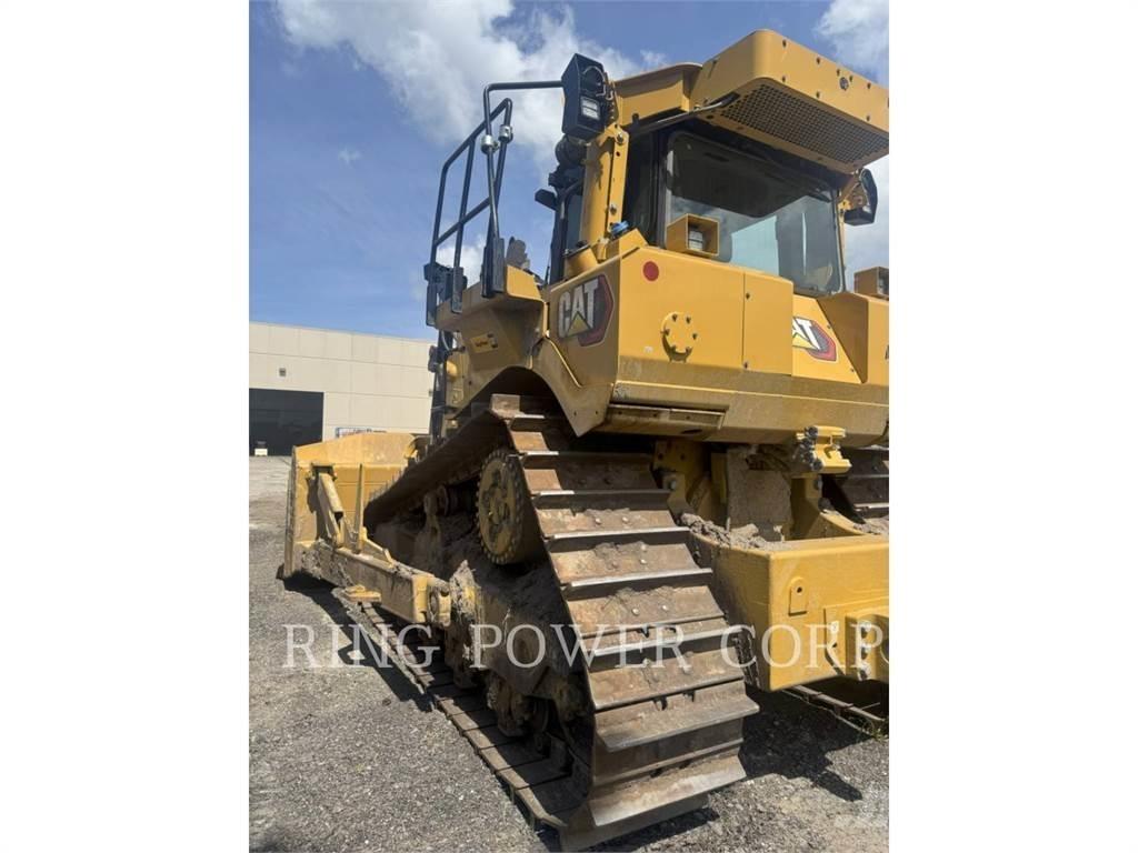 CAT D8 履帶推土機