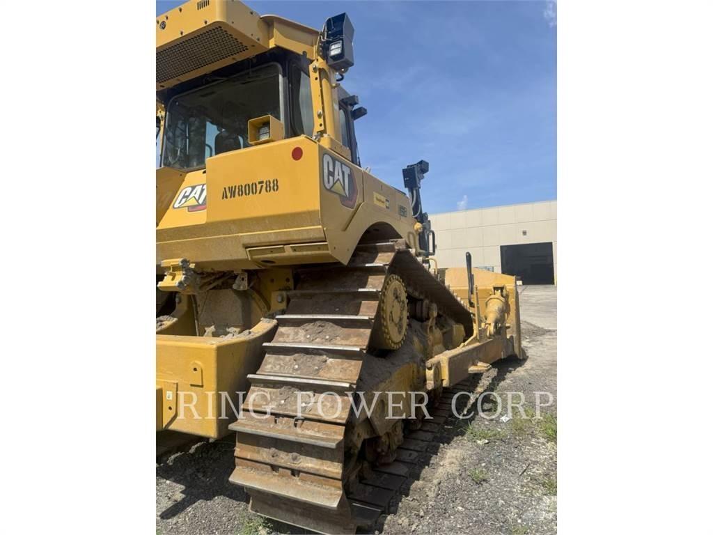 CAT D8 履帶推土機