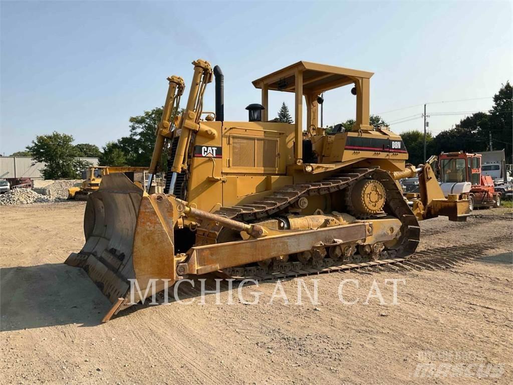 CAT D8N 履帶推土機