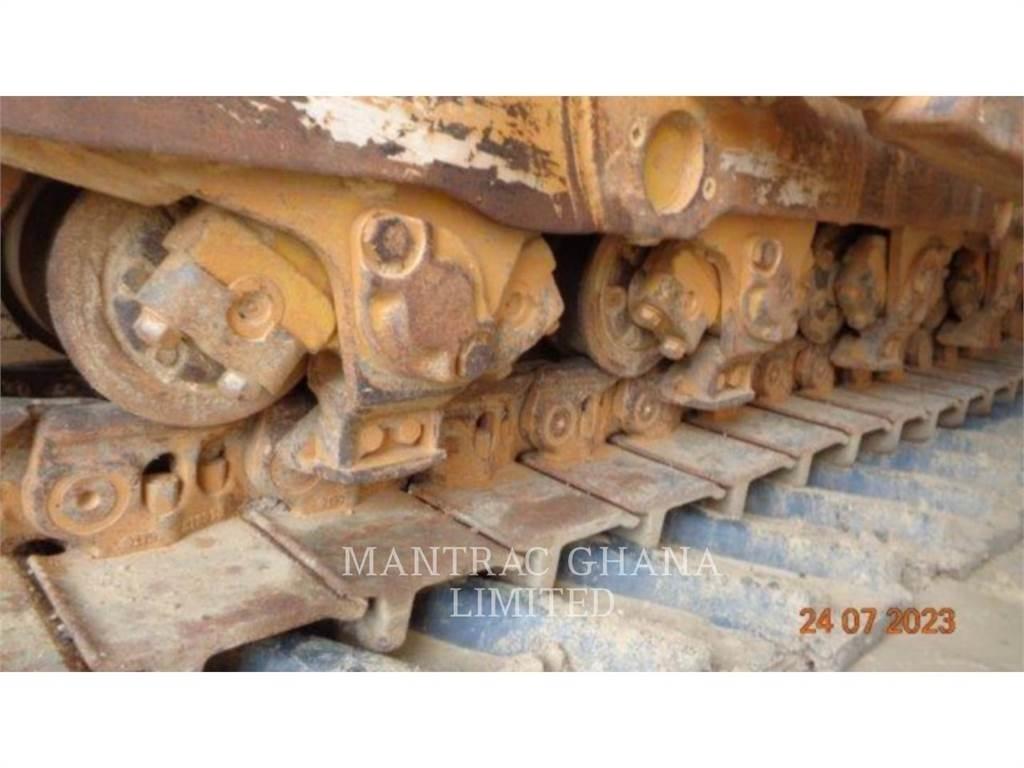 CAT D8R 履帶推土機