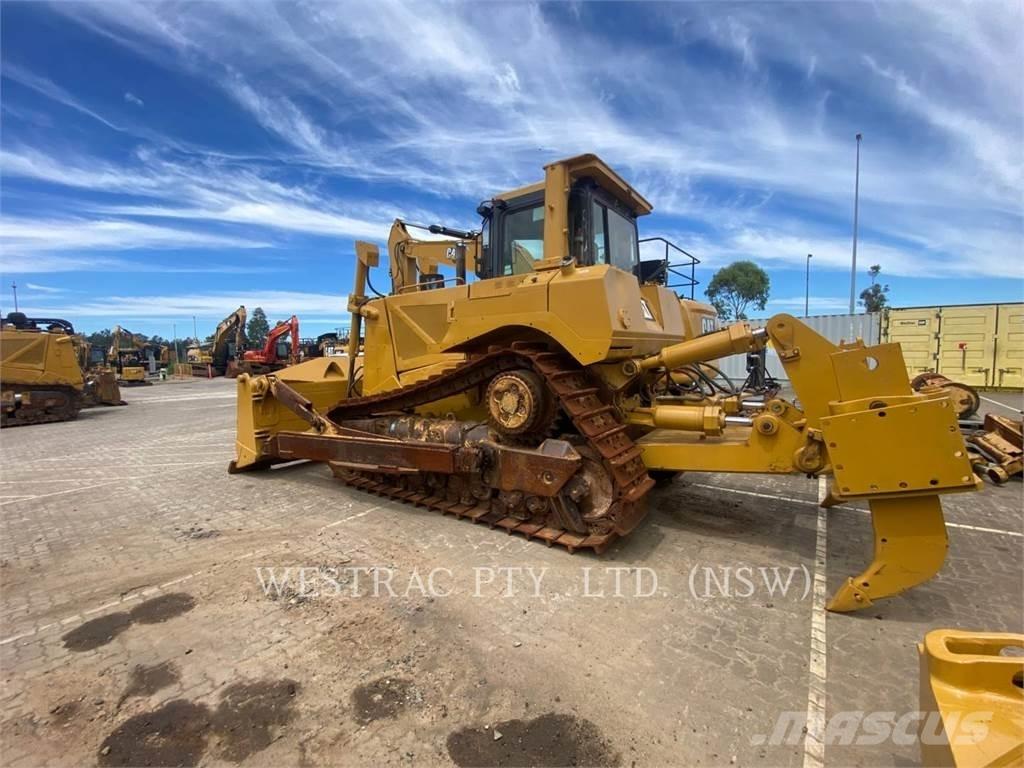 CAT D8T 履帶推土機