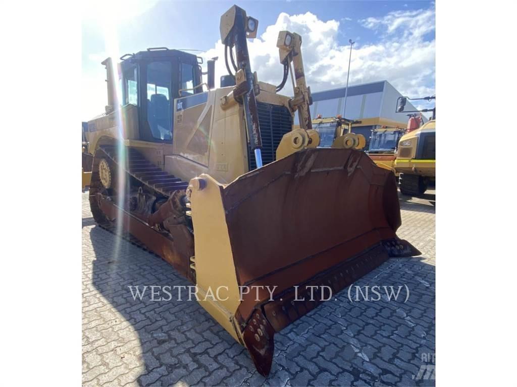 CAT D8T 履帶推土機
