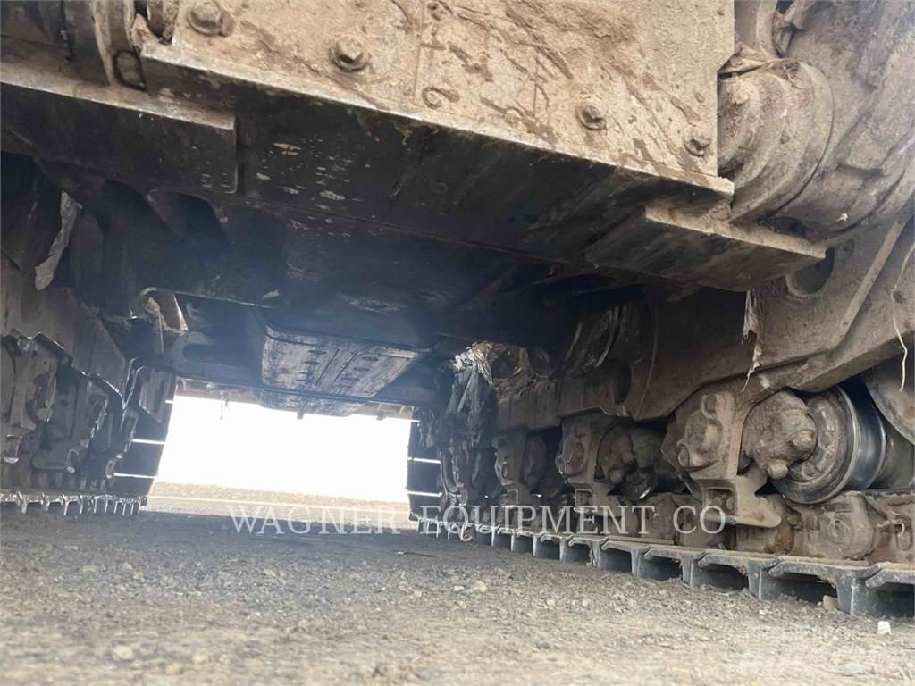 CAT D8T 履帶推土機