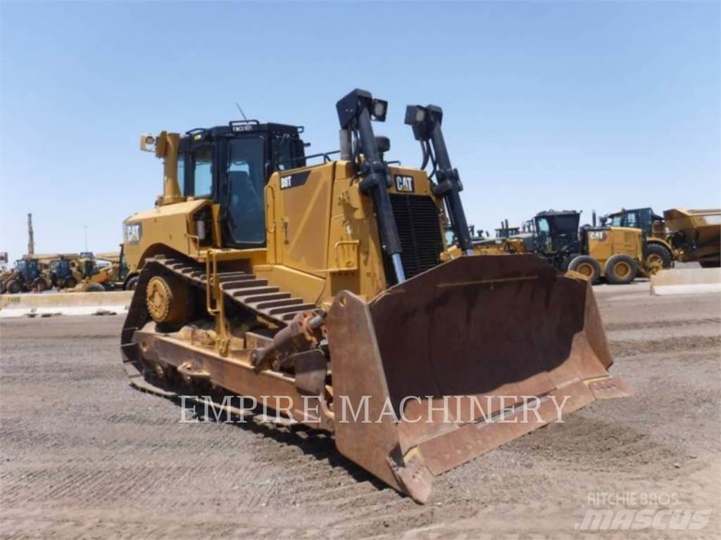 CAT D8T 履帶推土機