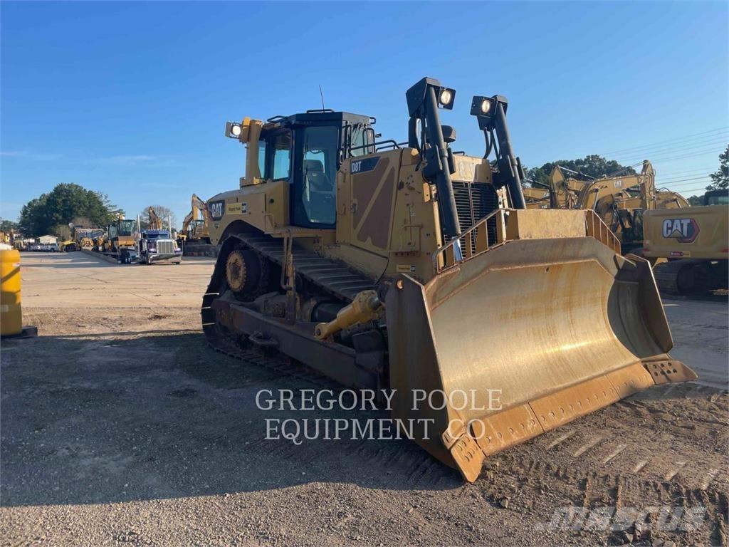 CAT D8T 履帶推土機