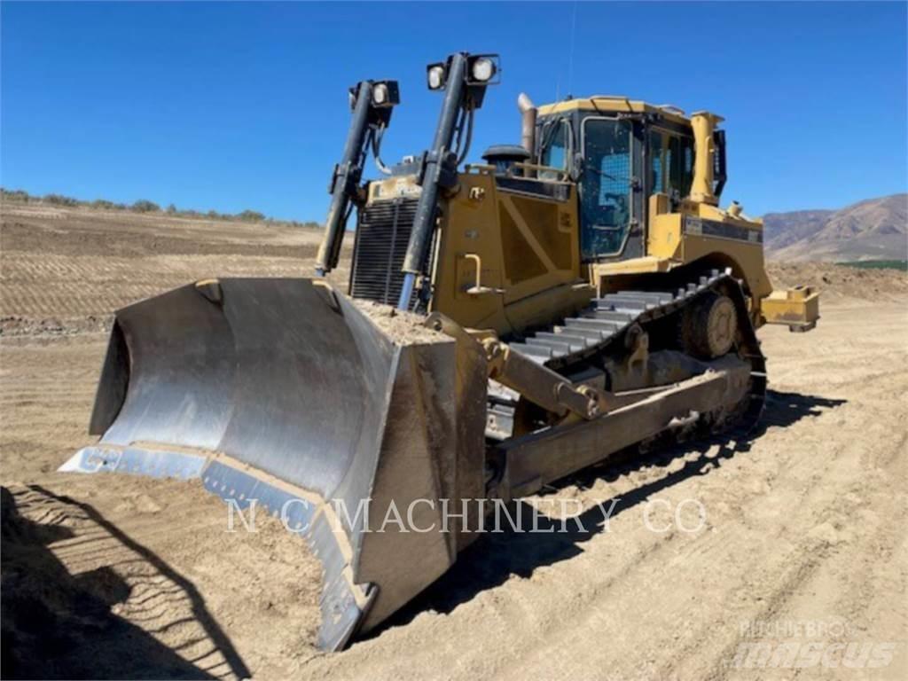 CAT D8T 履帶推土機