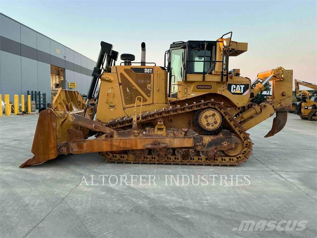 CAT D8T 履帶推土機