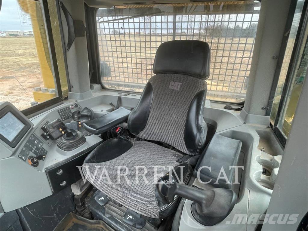 CAT D8T 4XLARO 履帶推土機