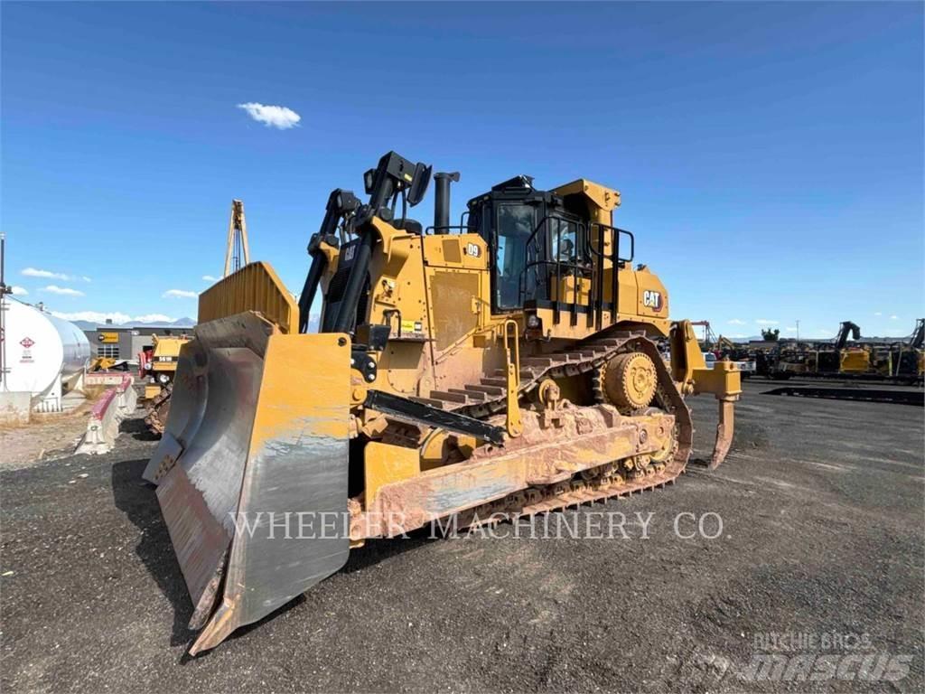 CAT D9 履帶推土機