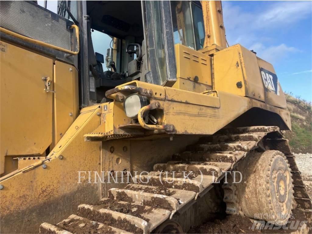 CAT D9 履帶推土機