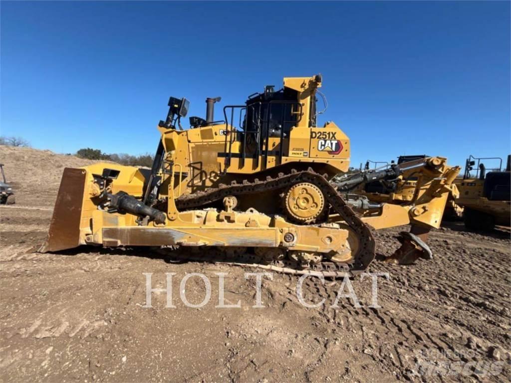 CAT D9 履帶推土機