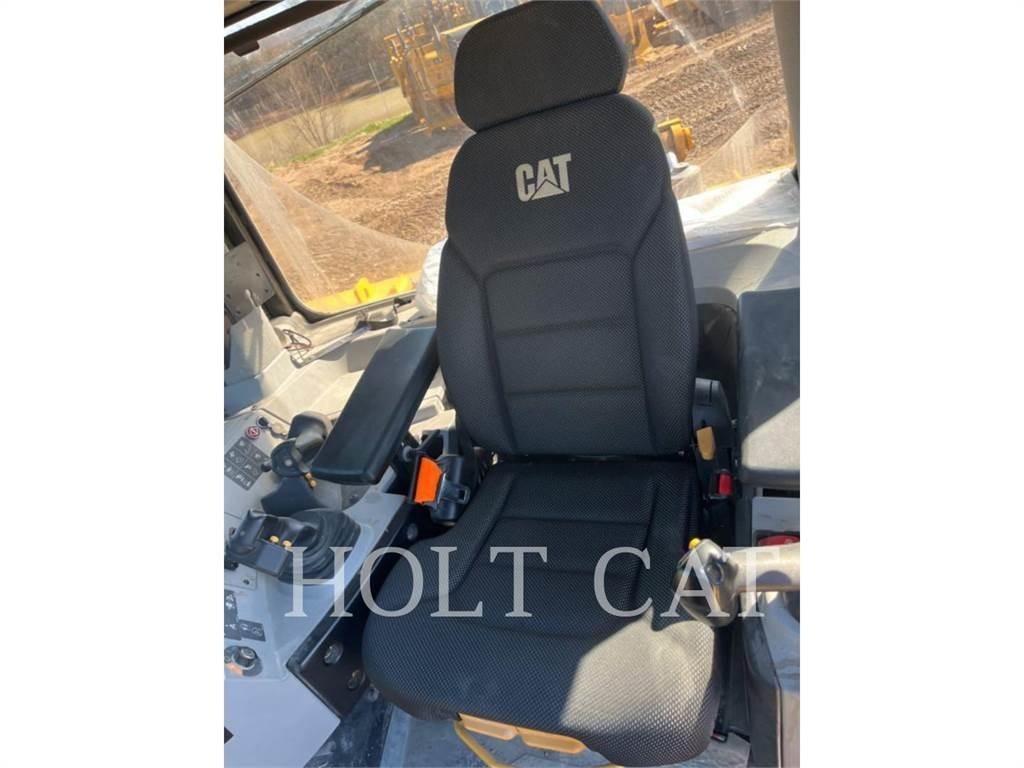 CAT D9 履帶推土機