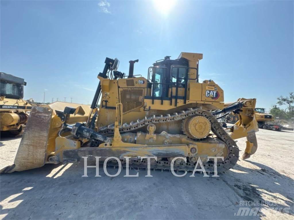 CAT D9 履帶推土機