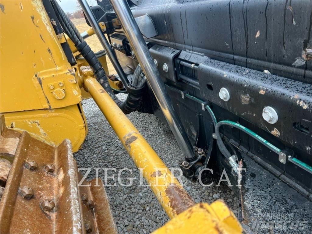 CAT D9T 履帶推土機