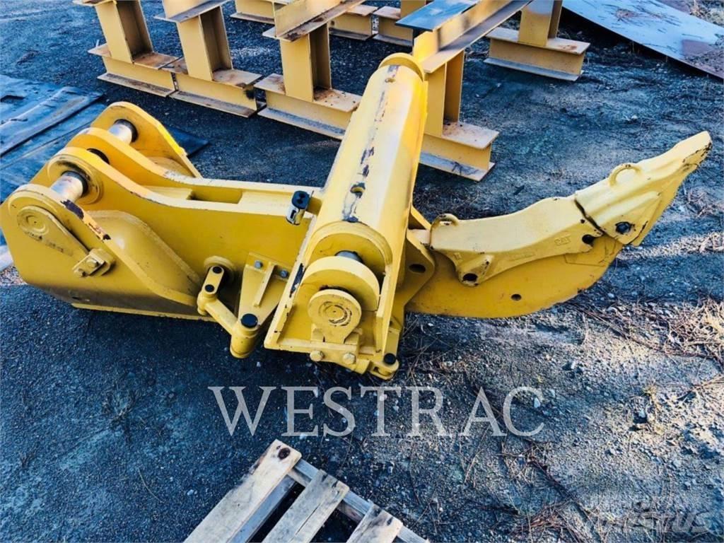 CAT D9T RIPPER 鬆土機