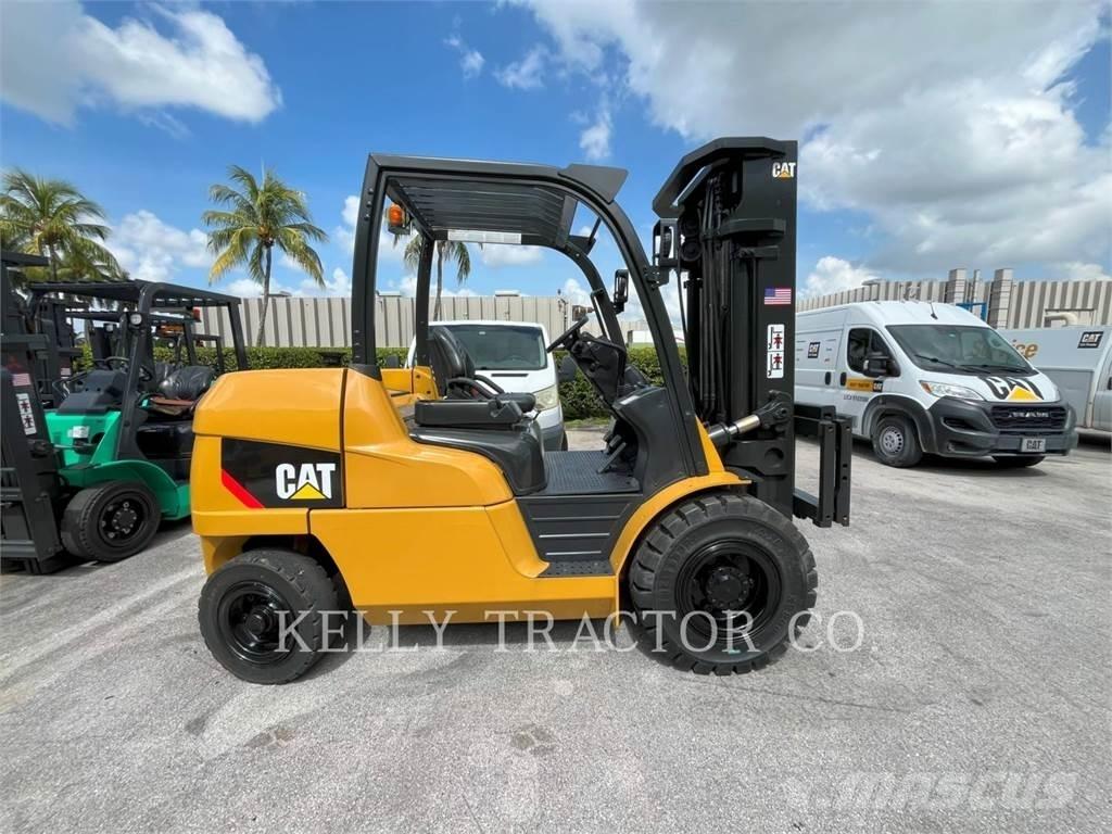 CAT DP50CN1 柴油卡車