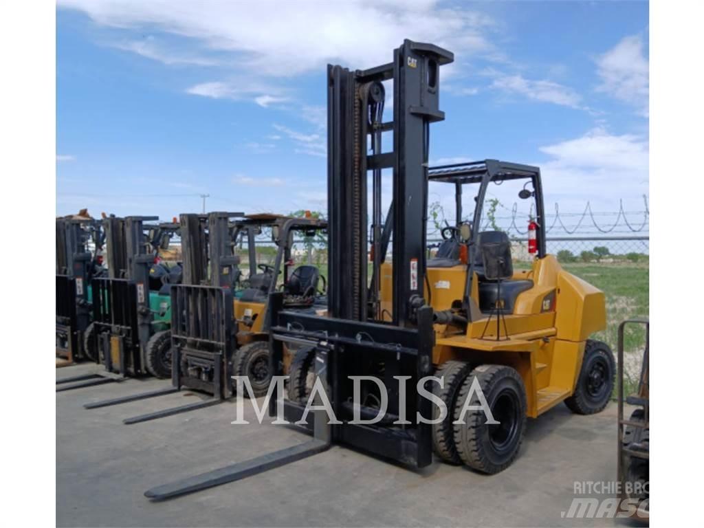 CAT DP70NM 柴油卡車