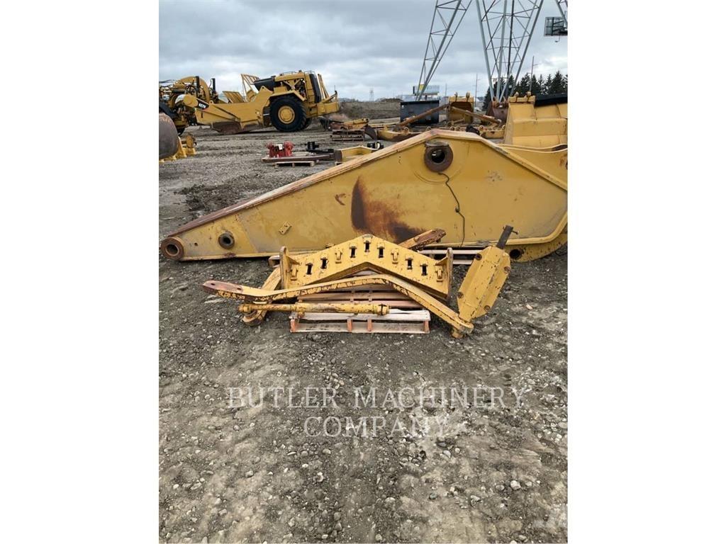 CAT FRONT SCARIFIER 鬆土機