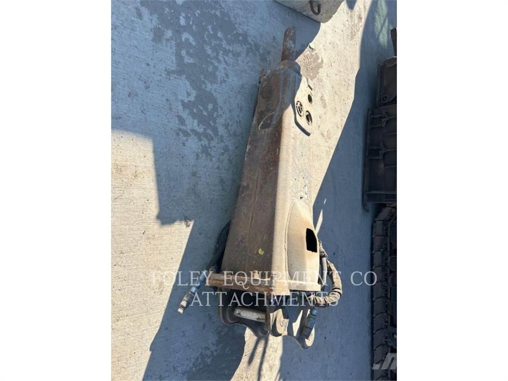 CAT HH95S308 滑移轉向裝載機
