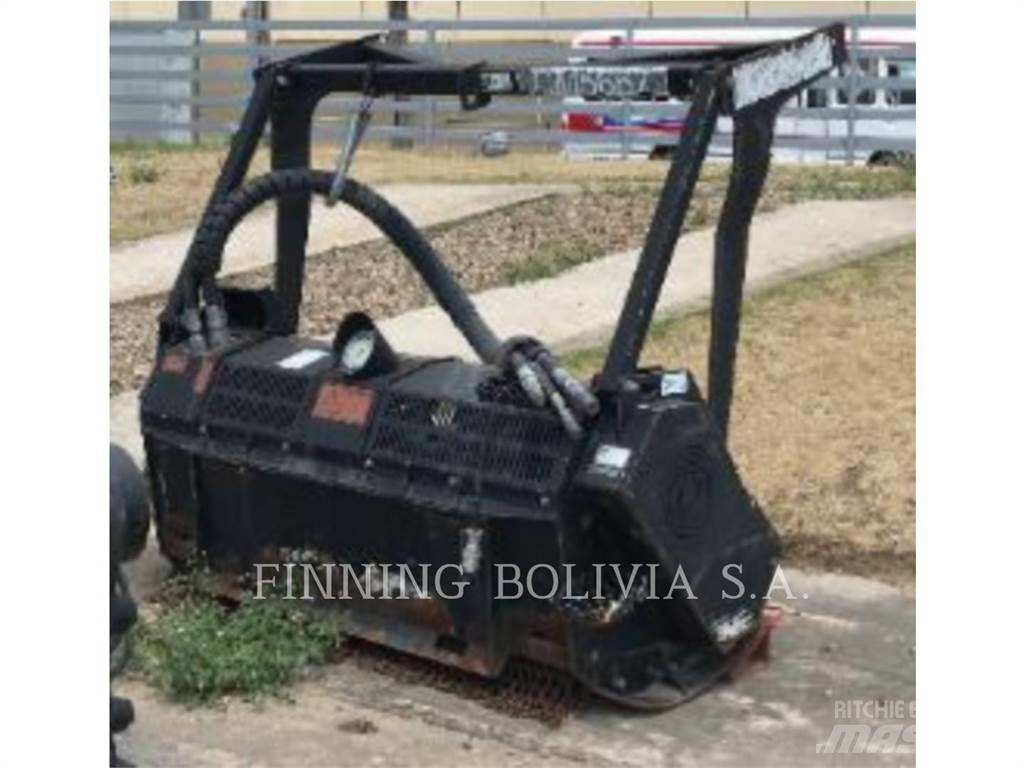 CAT HM135C 林業覆蓋機