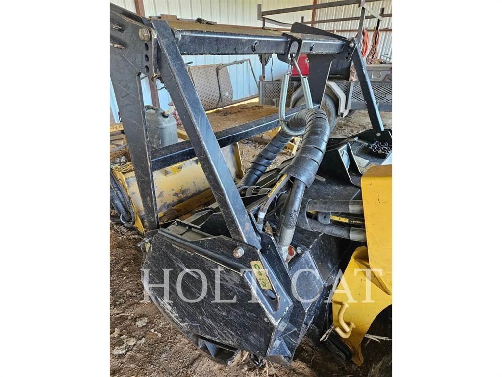 CAT HM416 林業覆蓋機