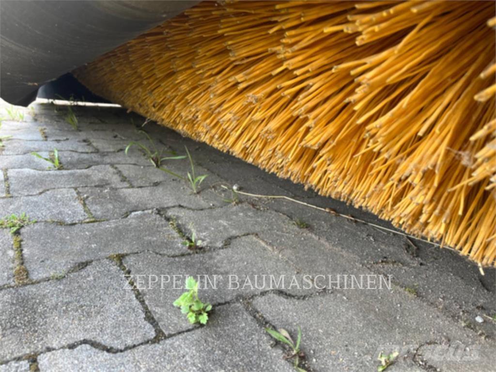 CAT KEHRMASCHINE BU118 刷子