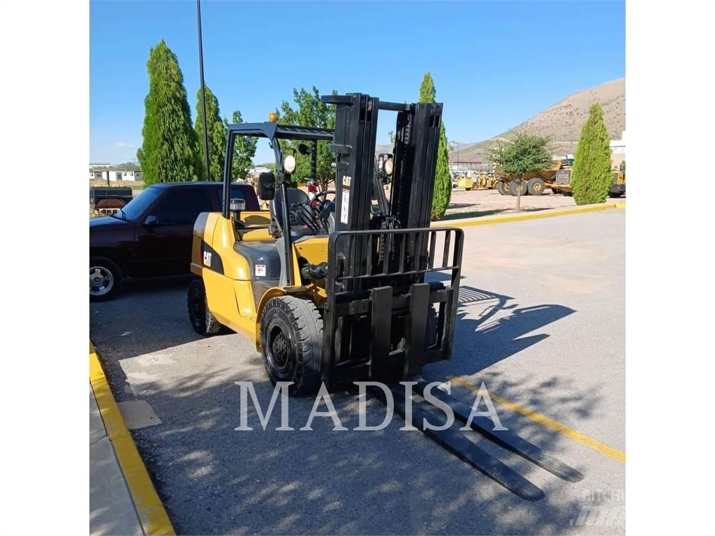 CAT LIFT TRUCKS DP50NM 柴油卡車