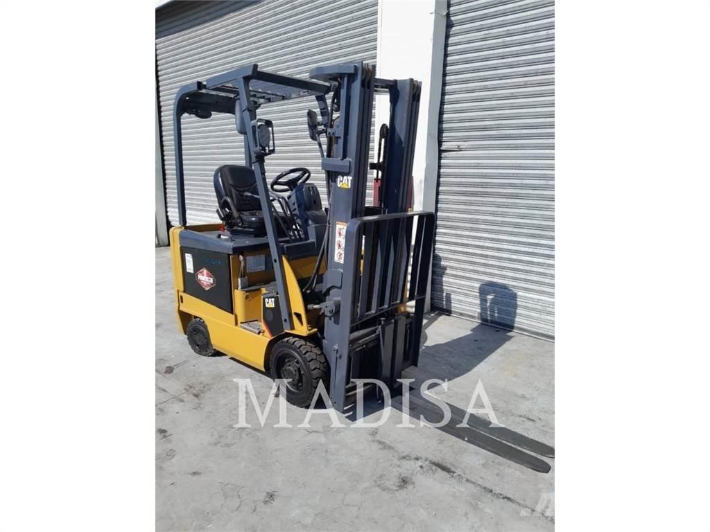 CAT LIFT TRUCKS E3500 堆高機(叉車)-其他