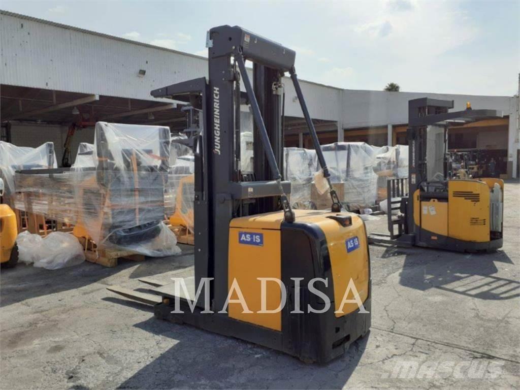 CAT LIFT TRUCKS EKS308 電動堆高機