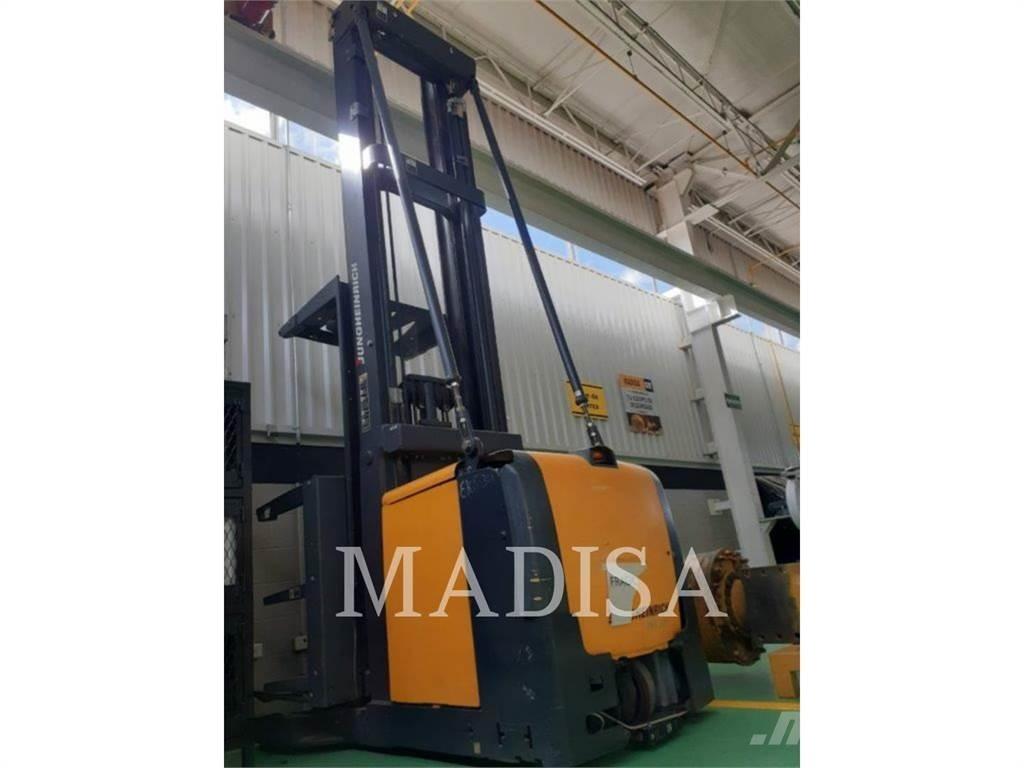 CAT LIFT TRUCKS EKS308 電動堆高機