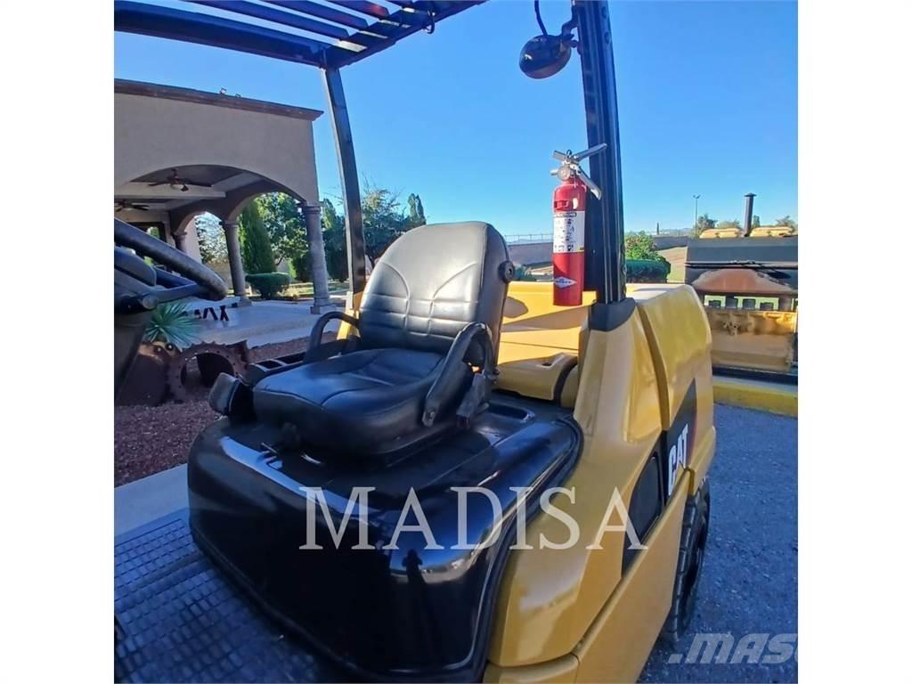 CAT LIFT TRUCKS PD11000 柴油卡車
