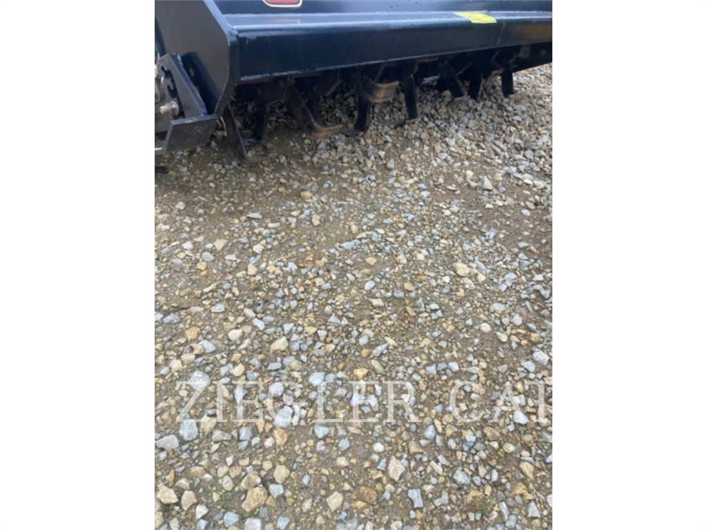 CAT LT118 動力耙和旋轉式耕耘機