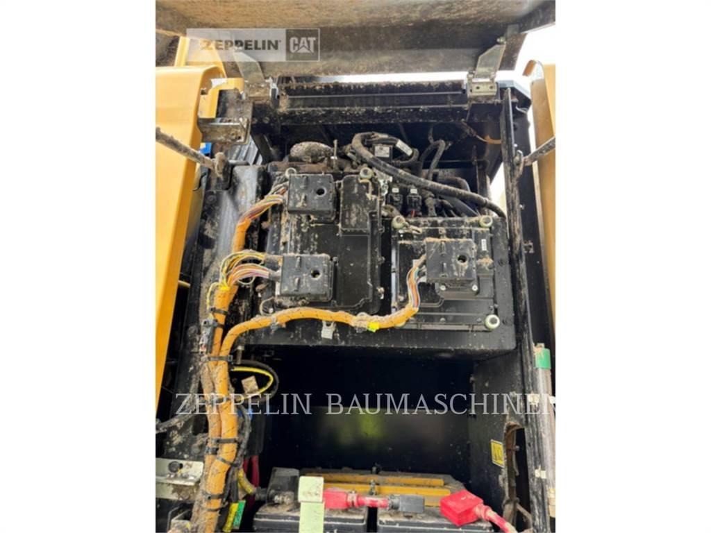 CAT MH3022-06C 拆卸式挖土機/掘鑿機/挖掘機