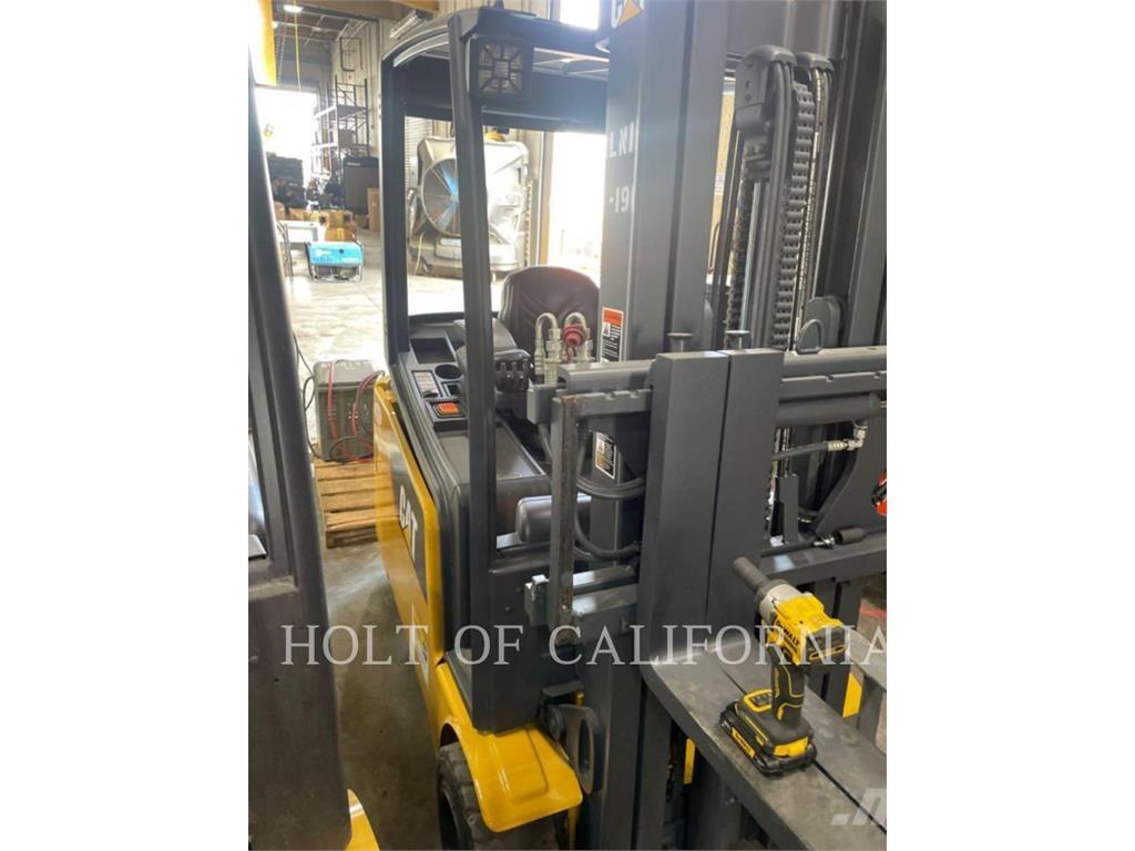 CAT MITSUBISHI 2ET4000 電動堆高機