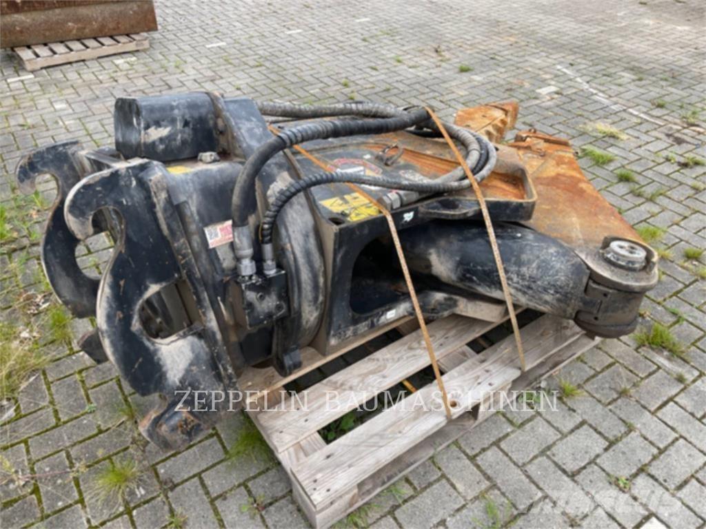 CAT MP318 工程軋碎機(壓碎機)