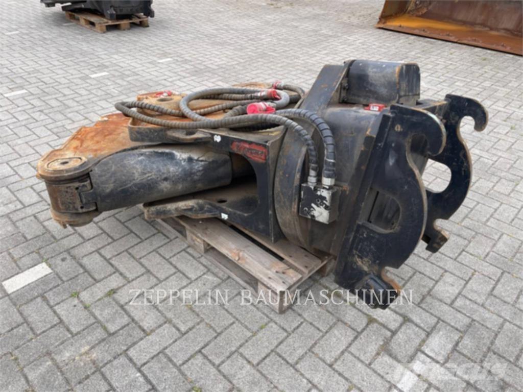 CAT MP318 工程軋碎機(壓碎機)