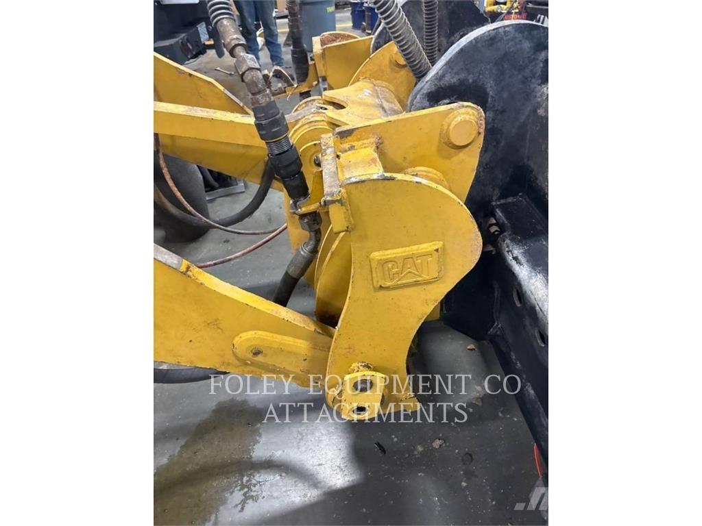 CAT QC930MT 輪胎式裝載機