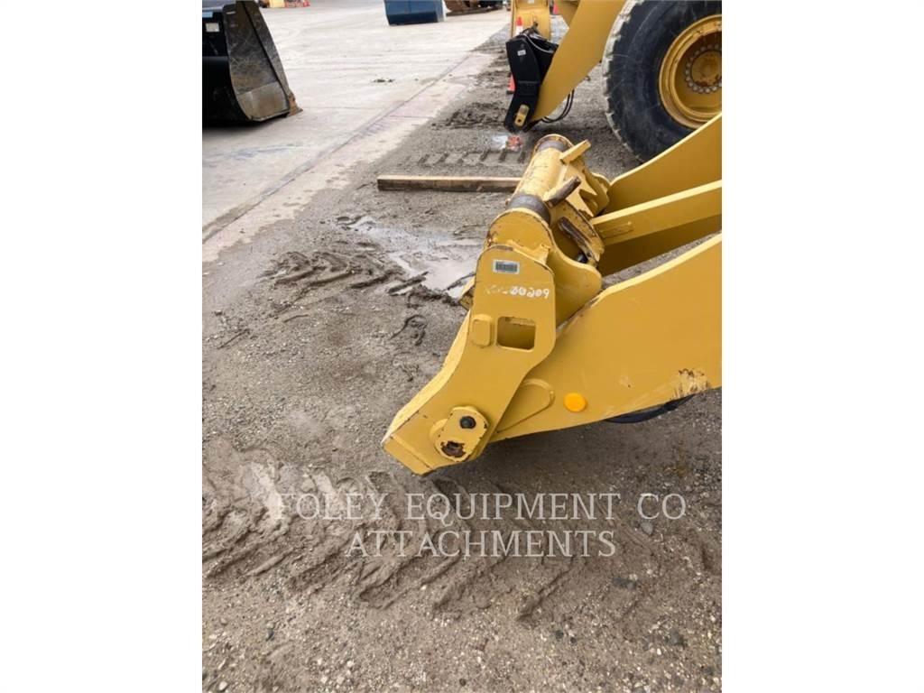 CAT QC938FXD 輪胎式裝載機